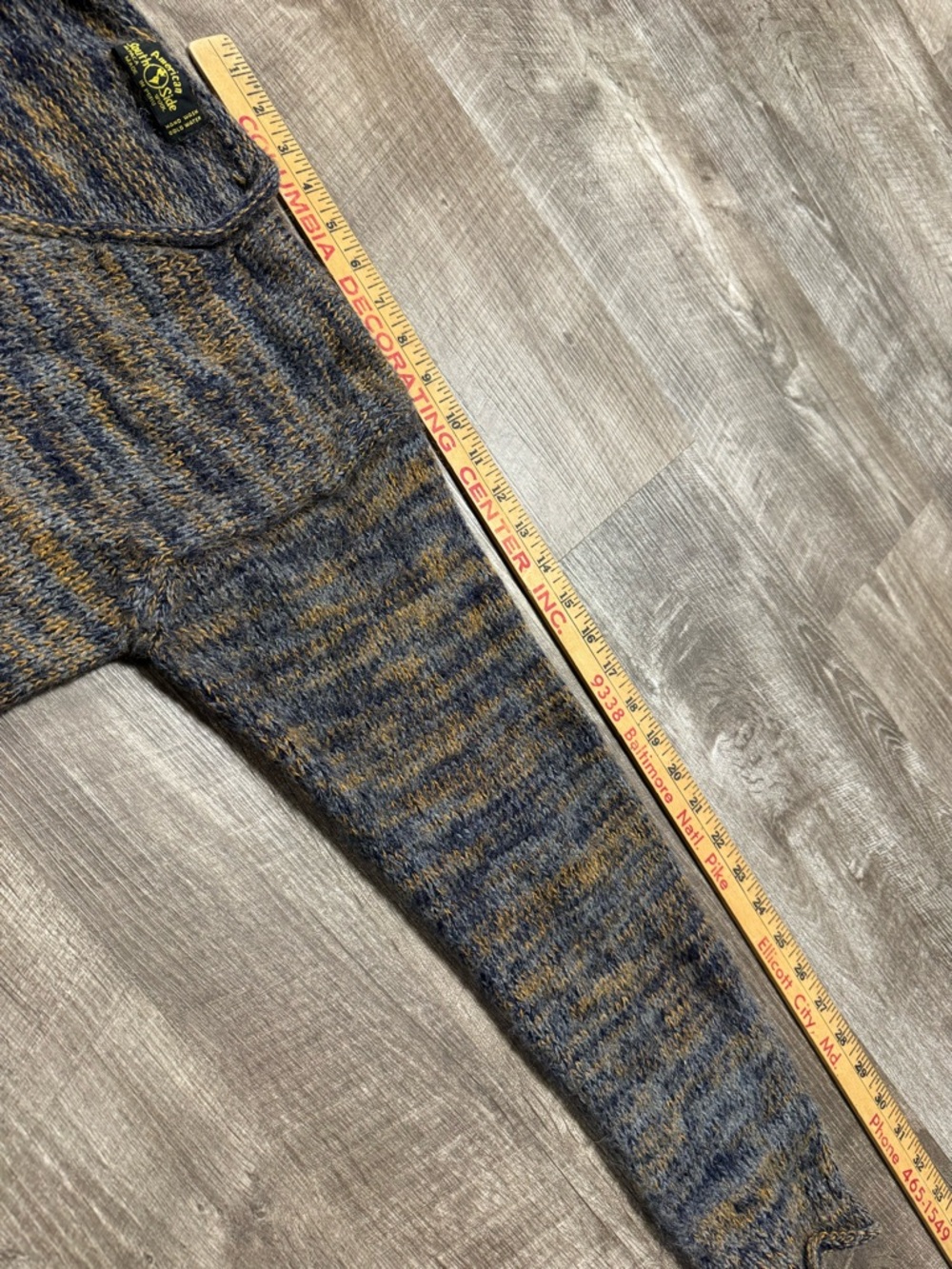 American South Side Alpaca Wool V-Neck Sweater - Picture 8 of 9